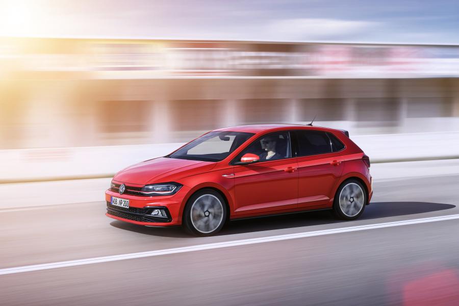  Volkswagen Polo GTI 2017 года  (WW) (фото 12 из 46)